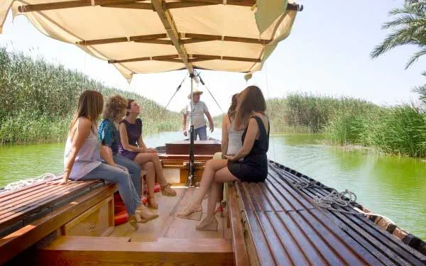 Paseos en barca por La Albufera de Valencia