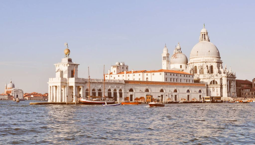 Venice Giudecca Canal: Guided Boat Tour