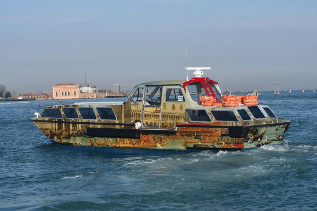 Venice Giudecca Canal: Guided Boat Tour