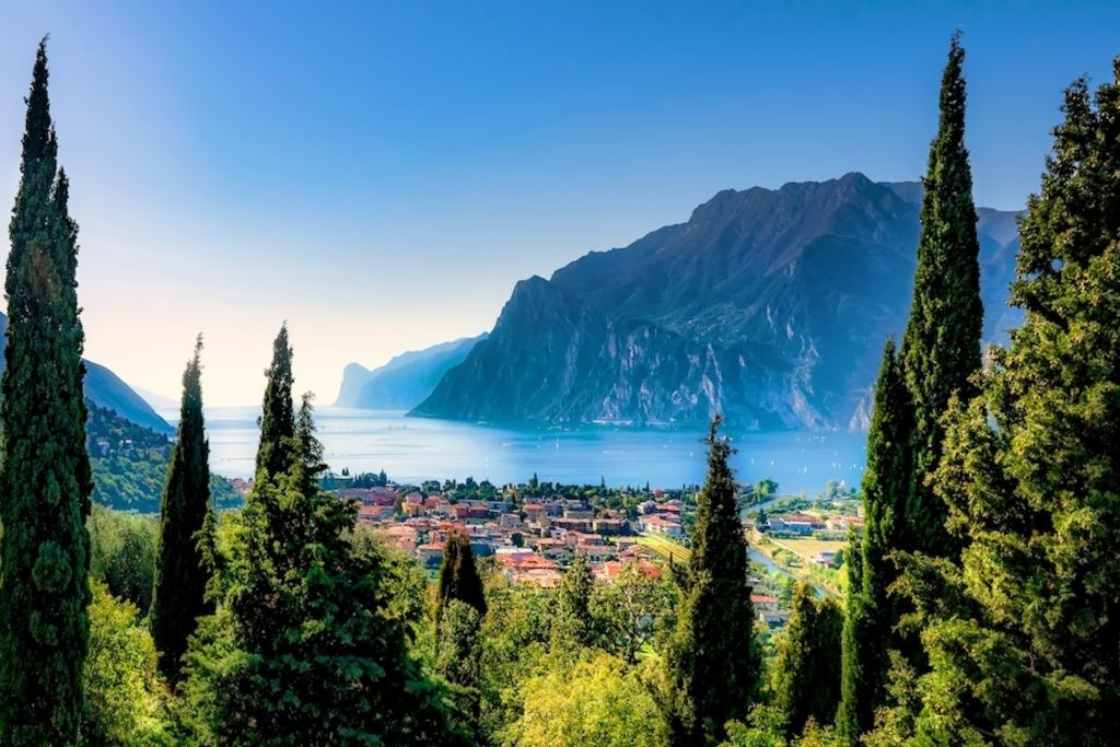 Verona, Sirmione e Lago de Garda com cruzeiro de barco saindo de Milão