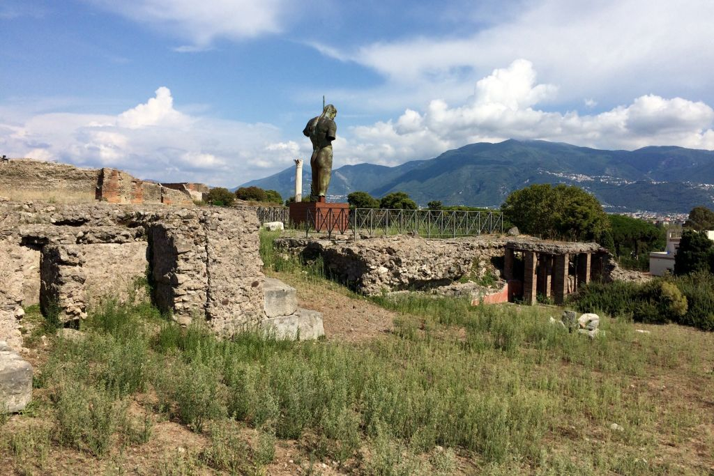 Au départ de Naples : Excursion d'une journée à Pompéi et sur la côte amalfitaine avec déjeuner