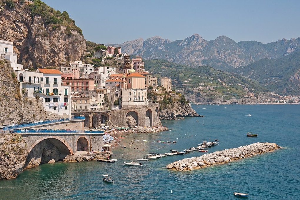 From Naples: Pompeii & Amalfi Coast Full-Day Trip with Lunch