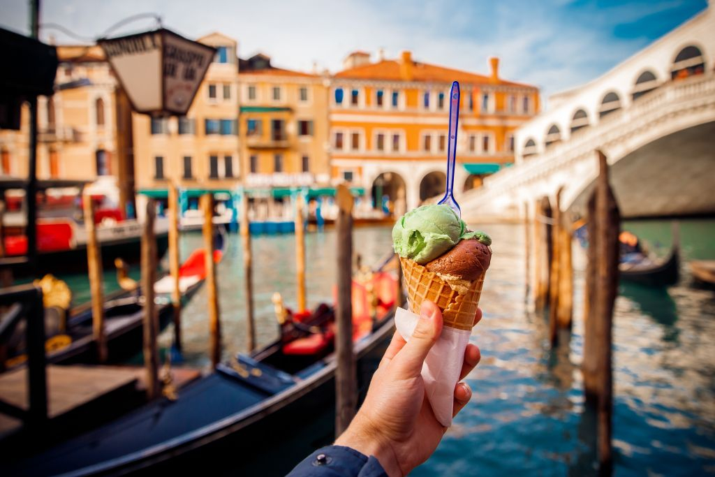 Venice: Street Food Tour and Tastings with a Local Guide