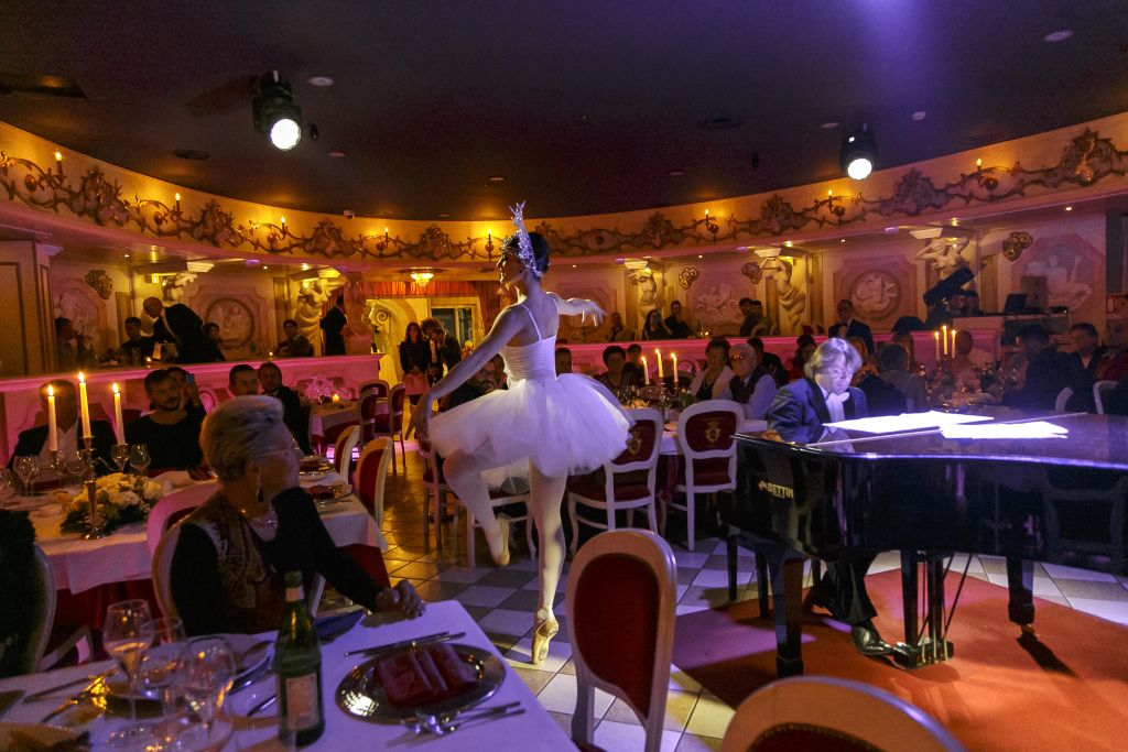 Venezia Dinner Show