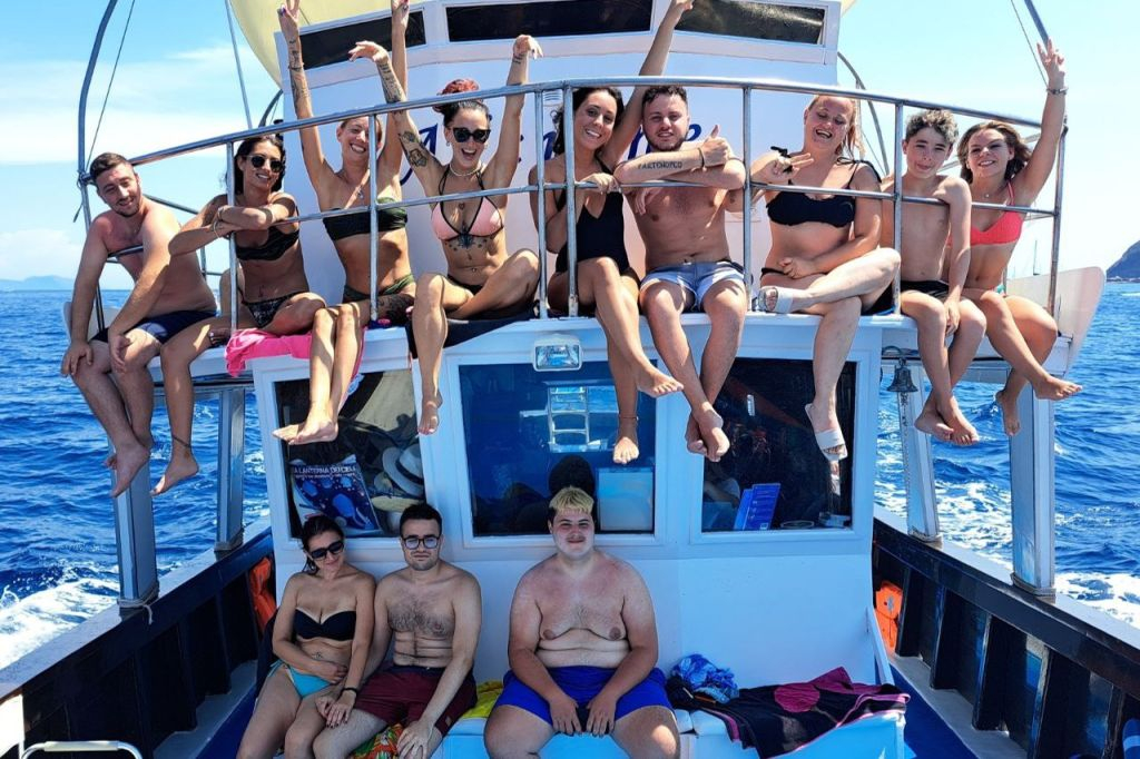 Ischia: Daily Boat Trip with Lunch