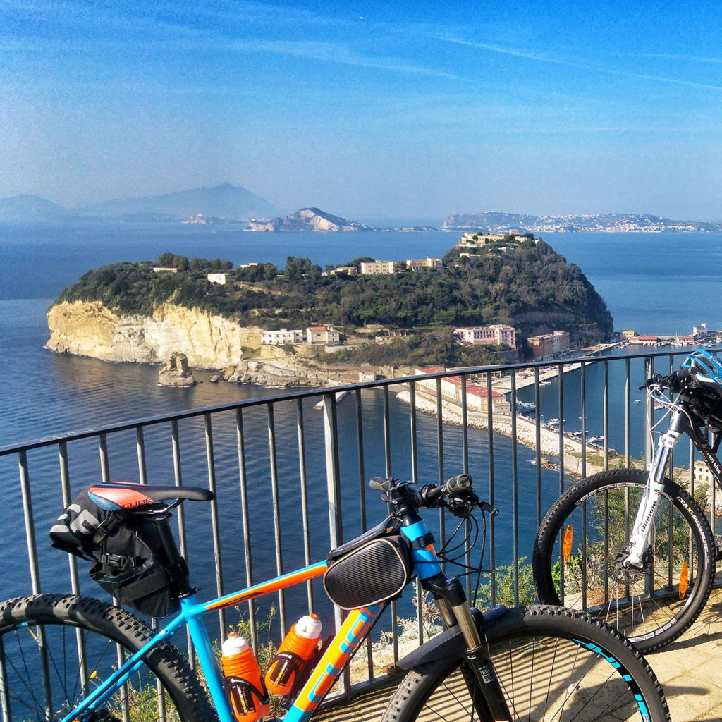 Bike Tour: Naples and Phlegraean Fields