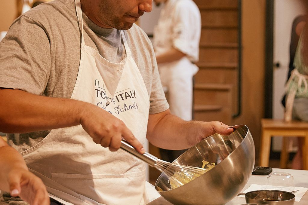 Florence: Walking Food Tour + Cooking Class with Wine