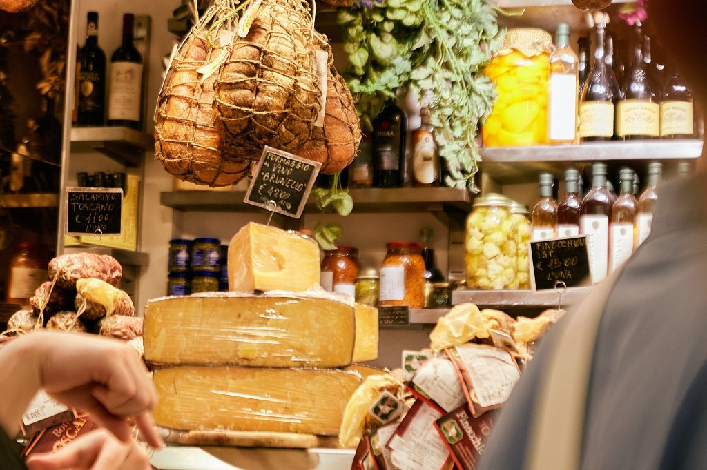 Florence: Walking Food Tour + Cooking Class with Wine