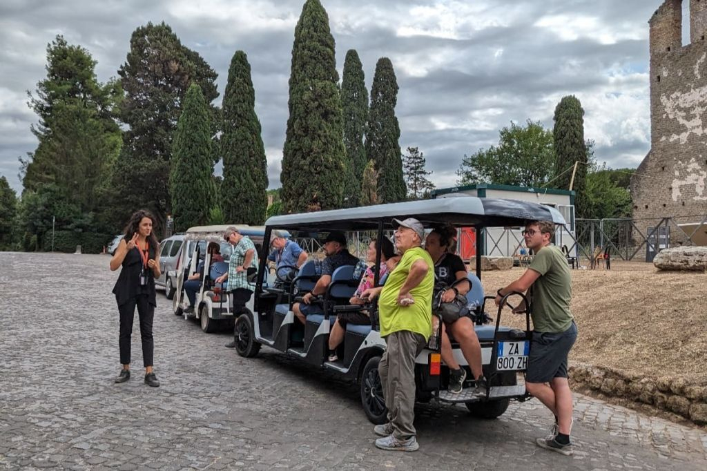 Vía Apia: Visita guiada compartida en carrito de golf