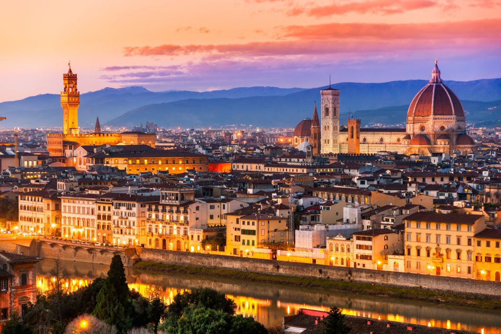 E-Bike Night Tour from Piazzale Michelangelo: Small Group