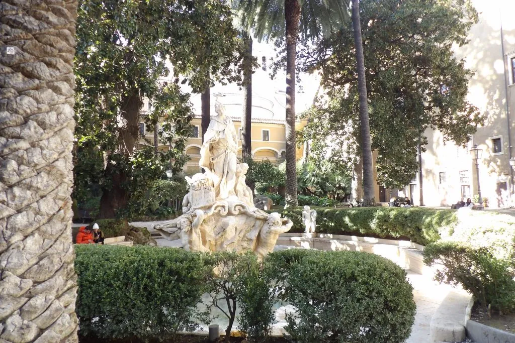 Rome: Talking Statues Tour