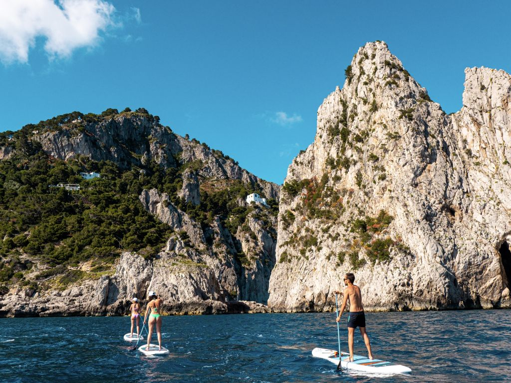 Stand Up Paddle Excursion in Capri: Caves and Beaches