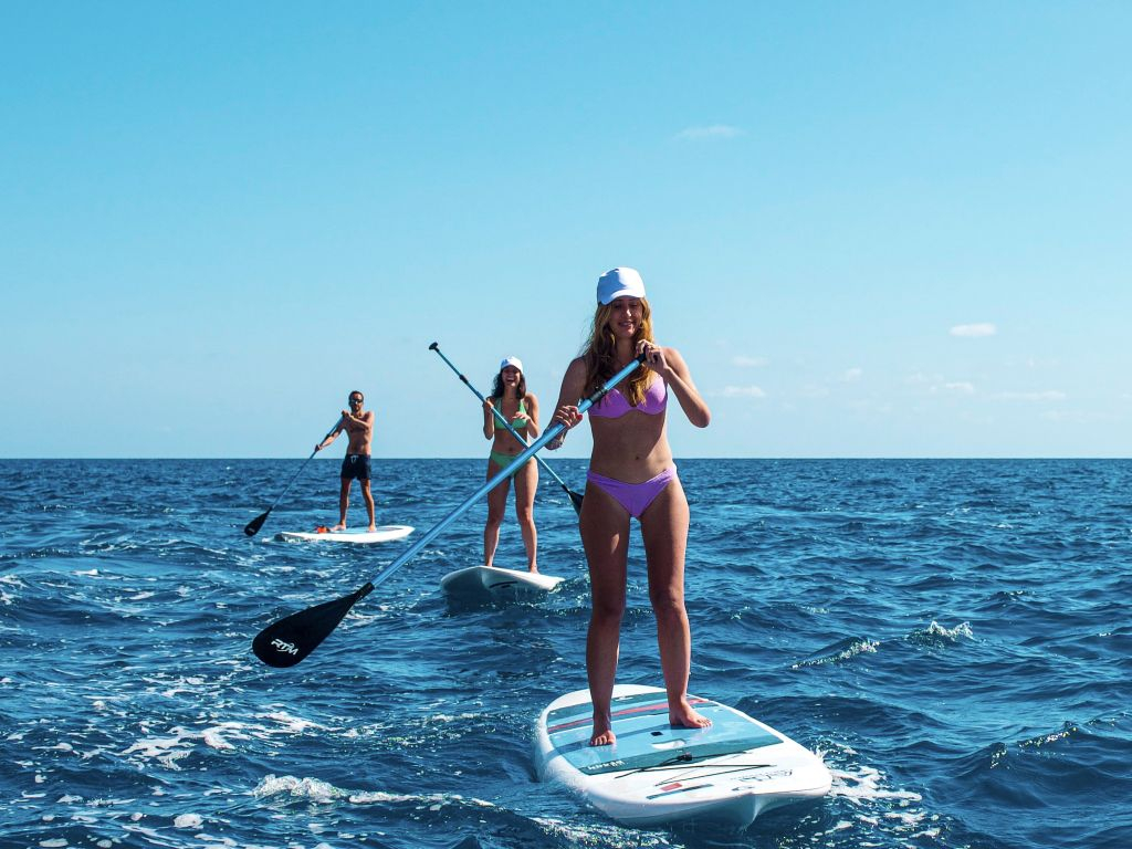 Stand Up Paddle Excursion in Capri: Caves and Beaches
