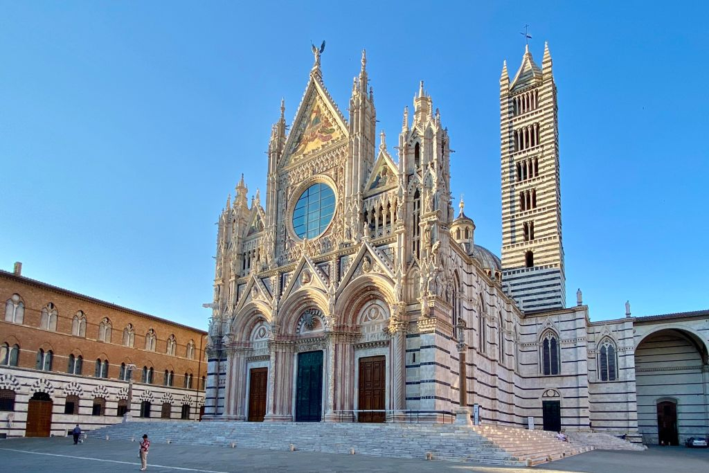 San Gimignano, Siena, Monteriggioni & Chianti: Tour + Lunch + Wine Tasting