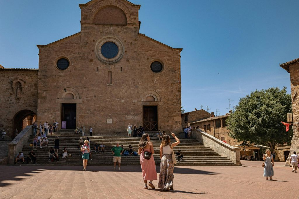 San Gimignano, Siena, Monteriggioni e il Chianti: tour + pranzo + degustazione di vini