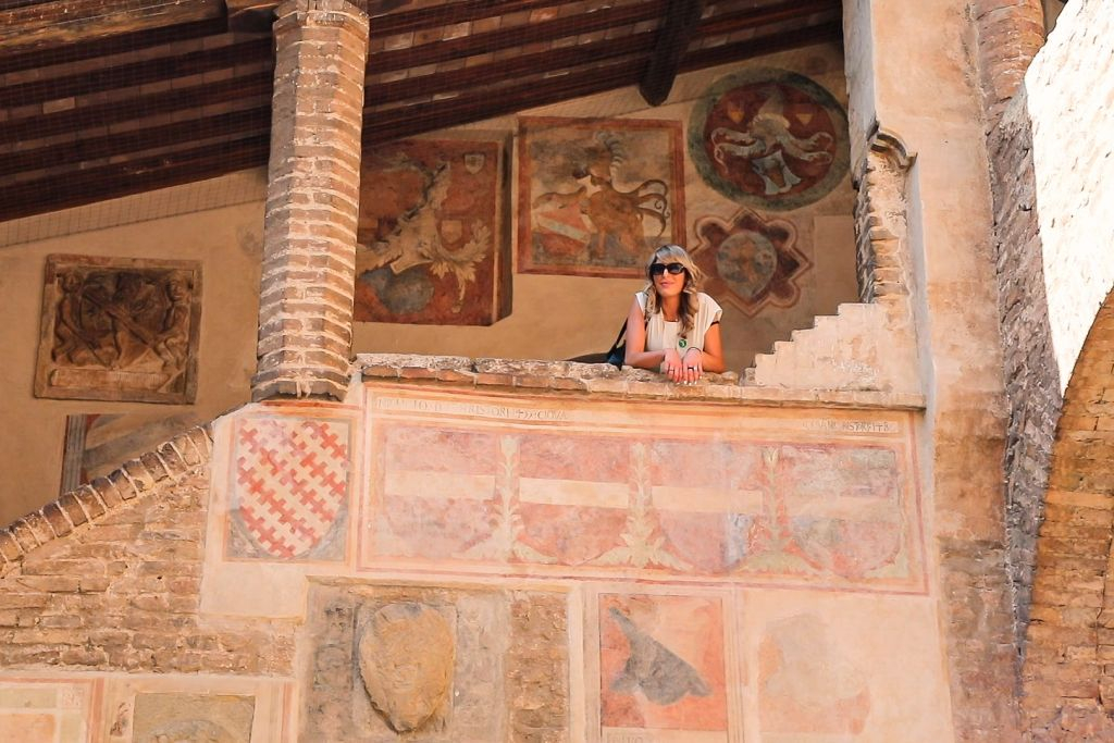 San Gimignano, Siena, Monteriggioni & Chianti: Tour + Lunch + Wine Tasting