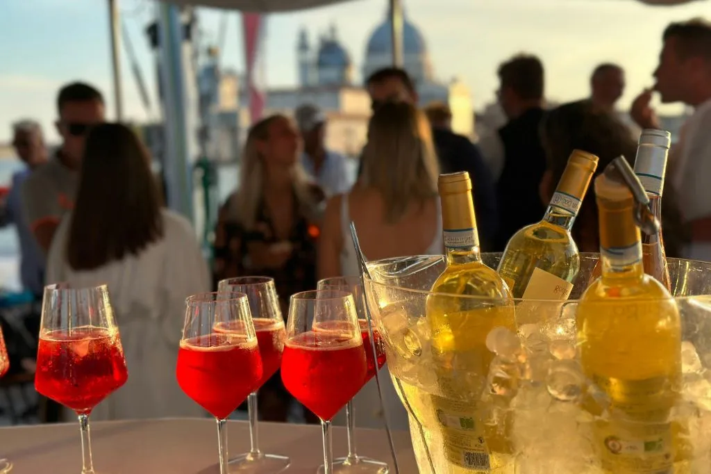 Venice Lagoon: Catamaran Tour with Lunch