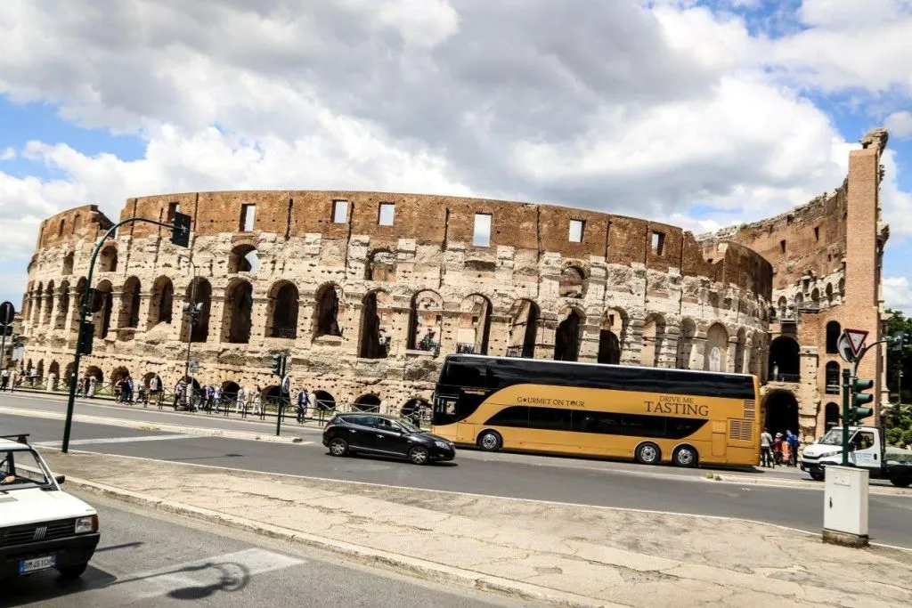 Rome: Panoramic Bus + Drink