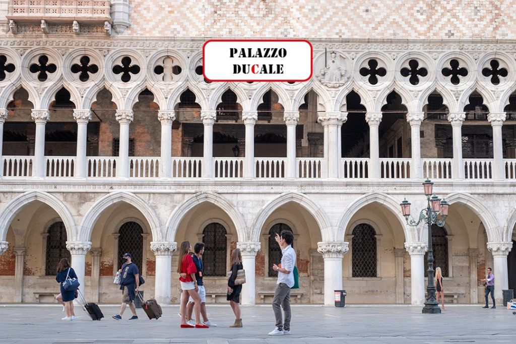 Visite historique à pied de la ville + 24 heures de transport public à Venise
