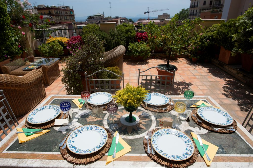 Dining Experience at a Local's Home in Naples