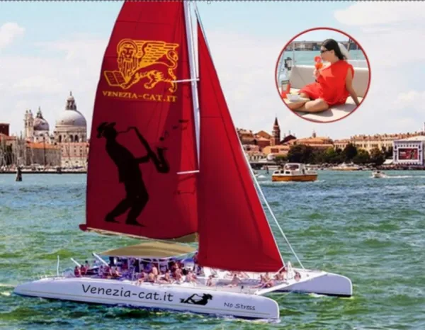 Laguna di Venezia: Catamaran Tour + Spritz