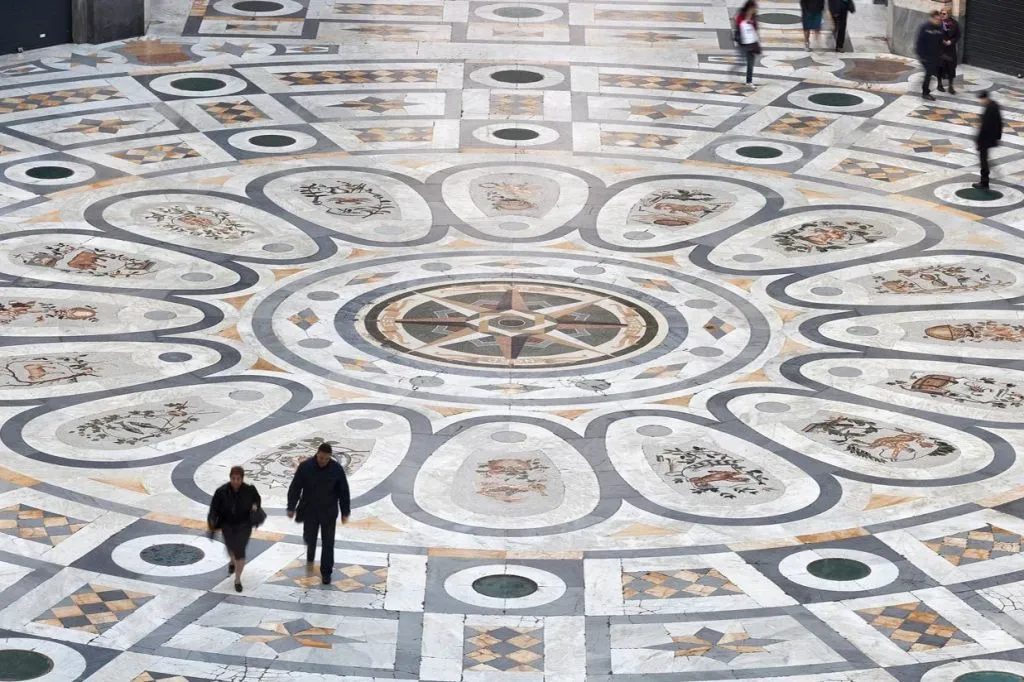 Naples: Guided Walking Tour