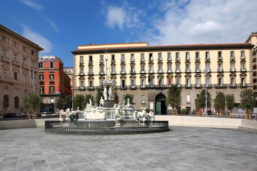 Naples: Guided Walking Tour