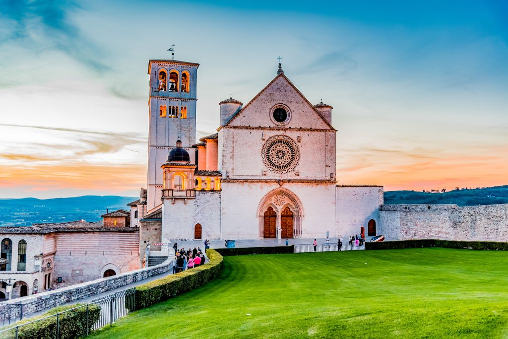 Assisi & Orvieto: Guided Day Trip from Rome