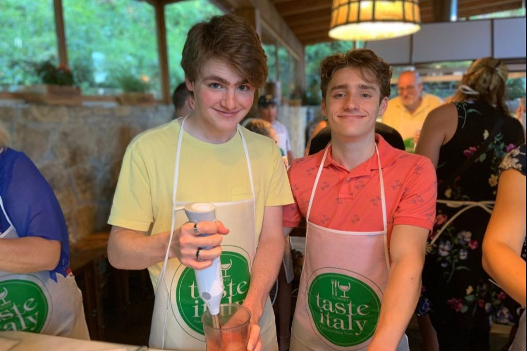 Pizza and Gelato Cooking Class at a Tuscany Farmhouse from Florence