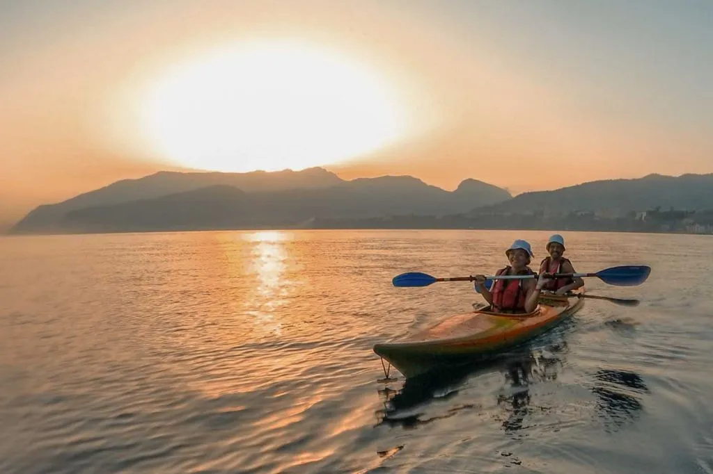 Sorrento: Kayak Tour (Sunrise, Day or Sunset)