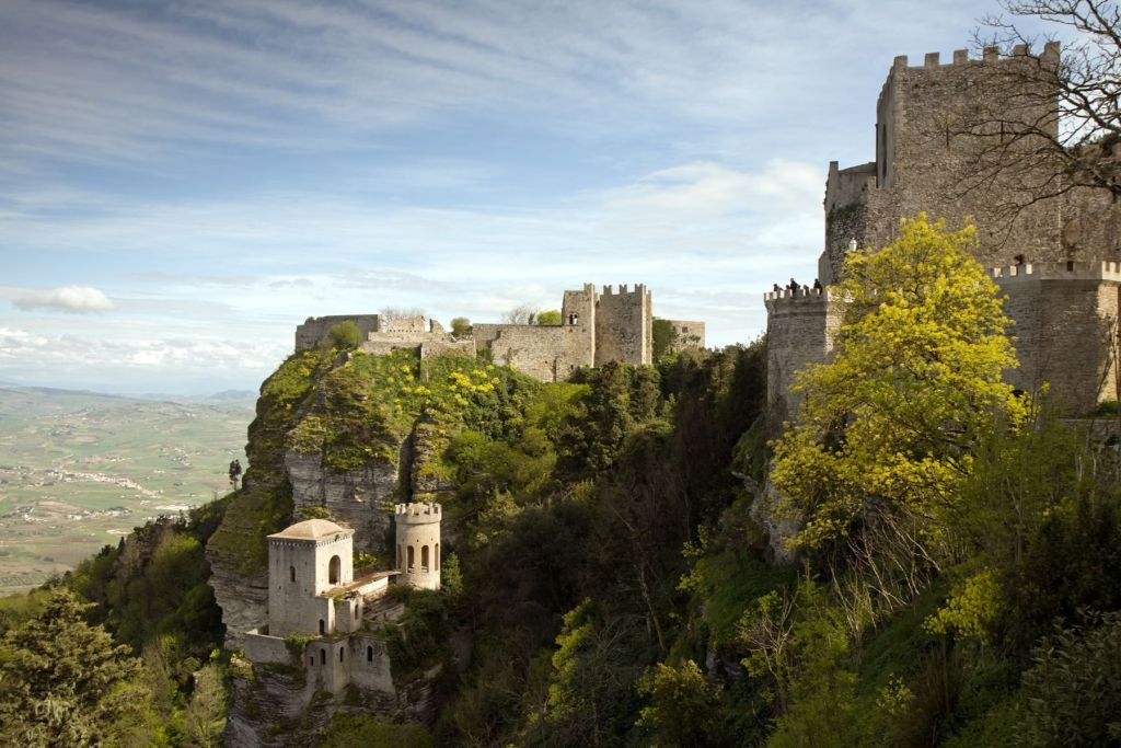 Desde Palermo: Excursión de un día a Erice + Comida siciliana + Degustación de granizados + Ruta de la Sal