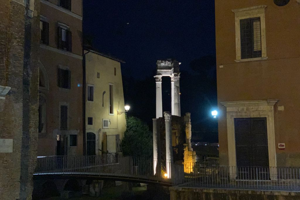 Rome: Food Tastings + Trastevere and Jewish Ghetto Guided Tour