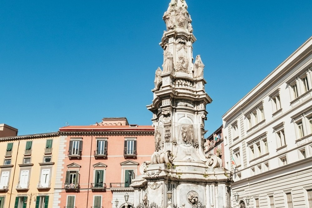 Naples: Walking City Tour + Pizza
