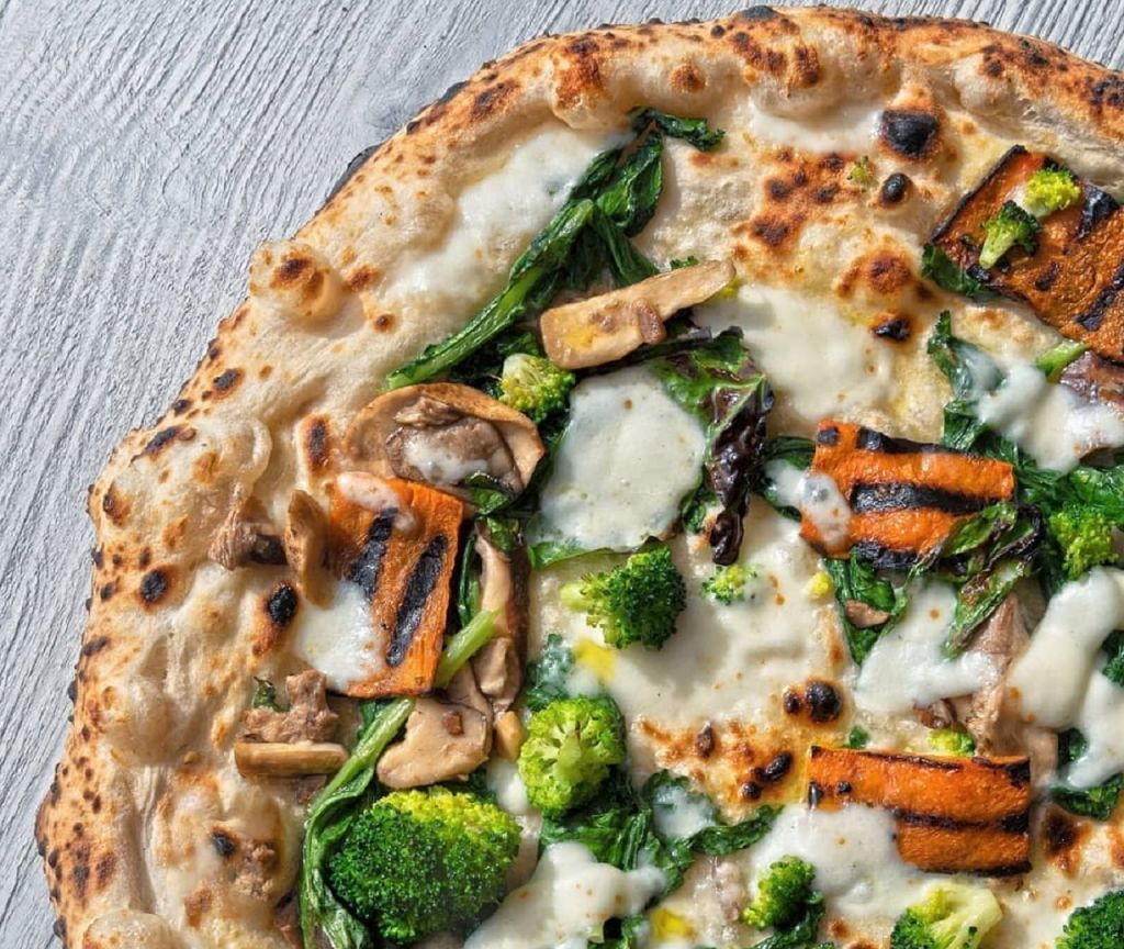 Naples: Pizza Tasting & Local Gastronomic Experience