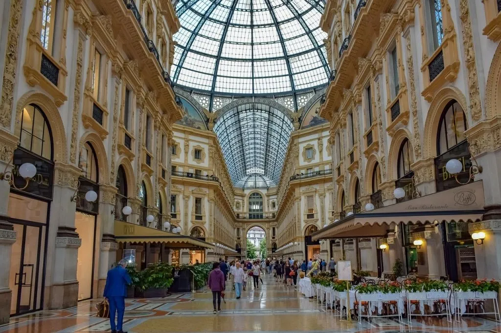 Milano: Esperienza di moda e tour dello shopping negli outlet