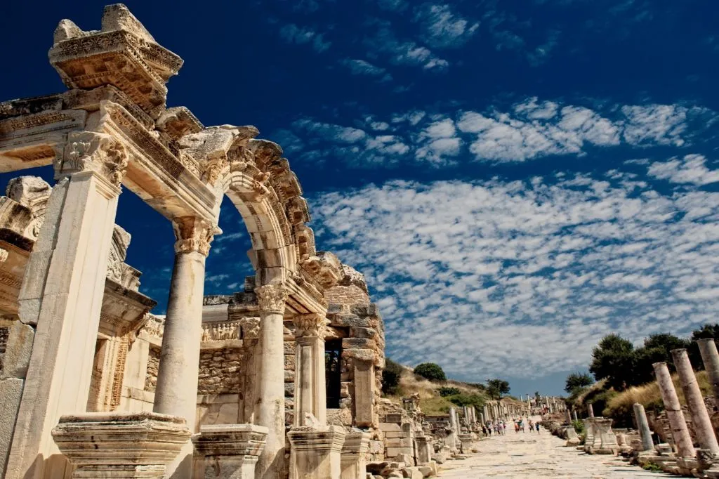 Amalfi Coast, Sorrento & Pompei: Entry Ticket + Rountrip From Naples