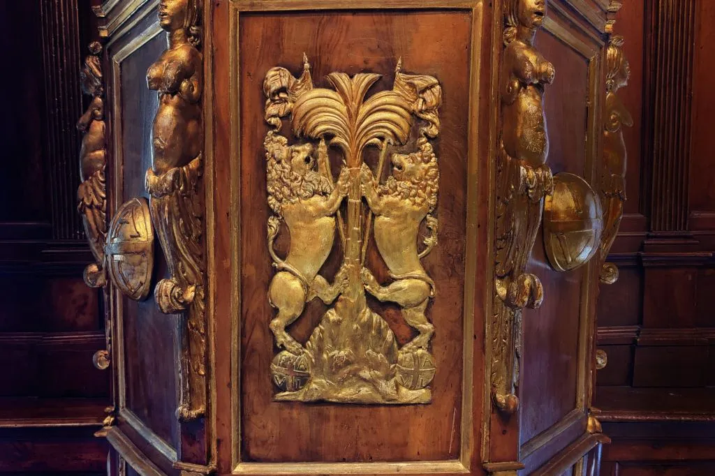 Palazzo dei Priori: Salta la fila