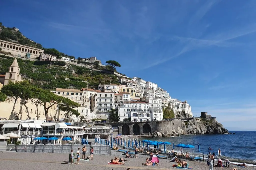 Amalfi and Positano: Day Trip From Naples
