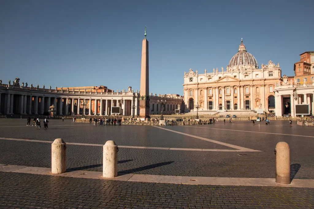Rome: Eternal City Highlights Minivan Tour