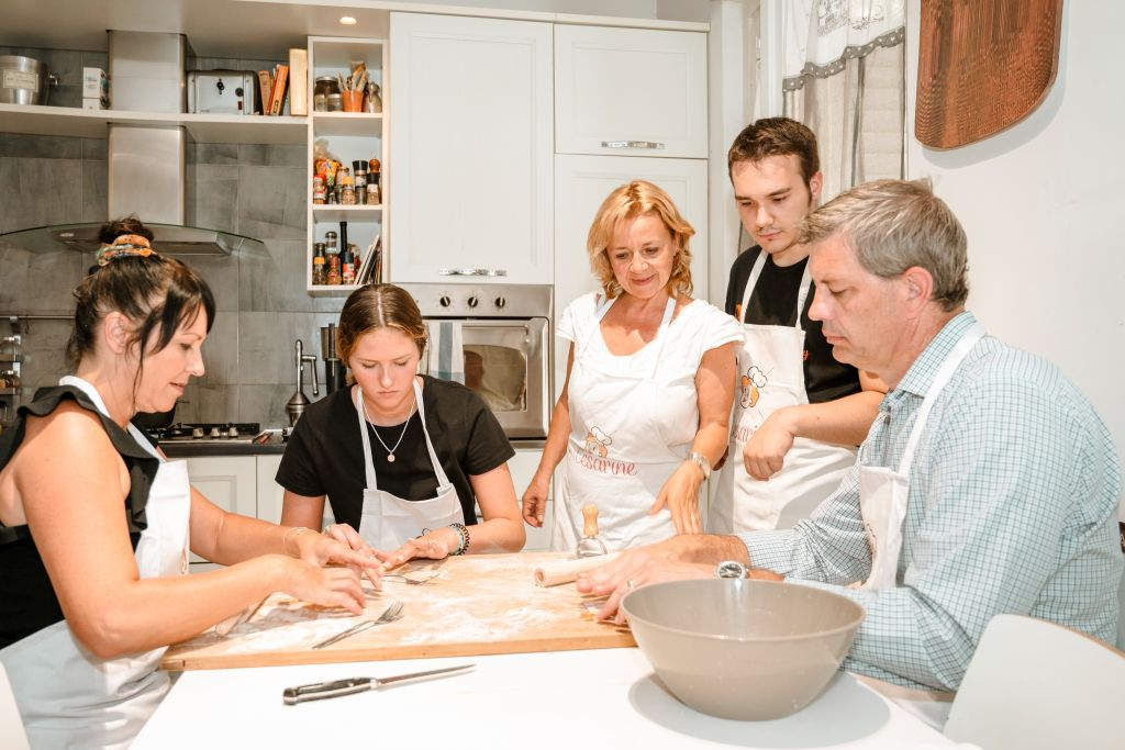 Venice: Cooking Class at Local Home + Market Tour