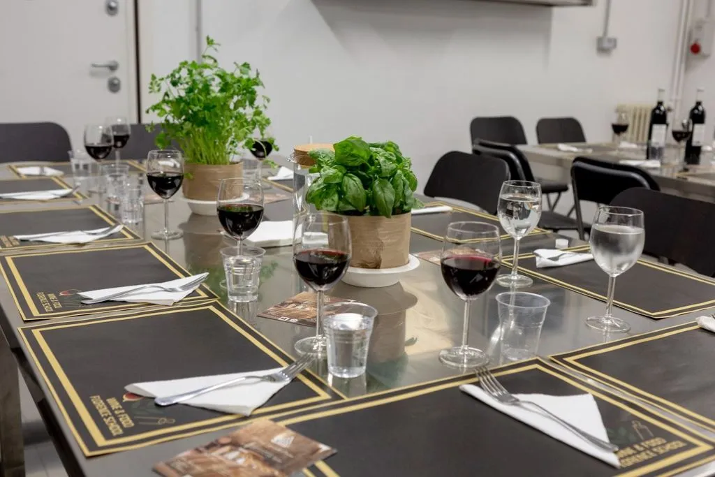 Florence: Fresh Pasta and Tiramisu Cooking Class