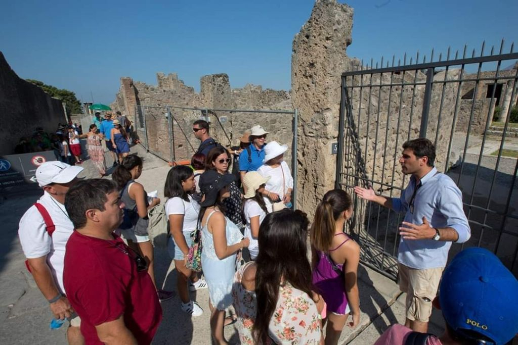 Pompeii & Herculaneum: Skip The Line Ticket + Guided Day Trip from Naples