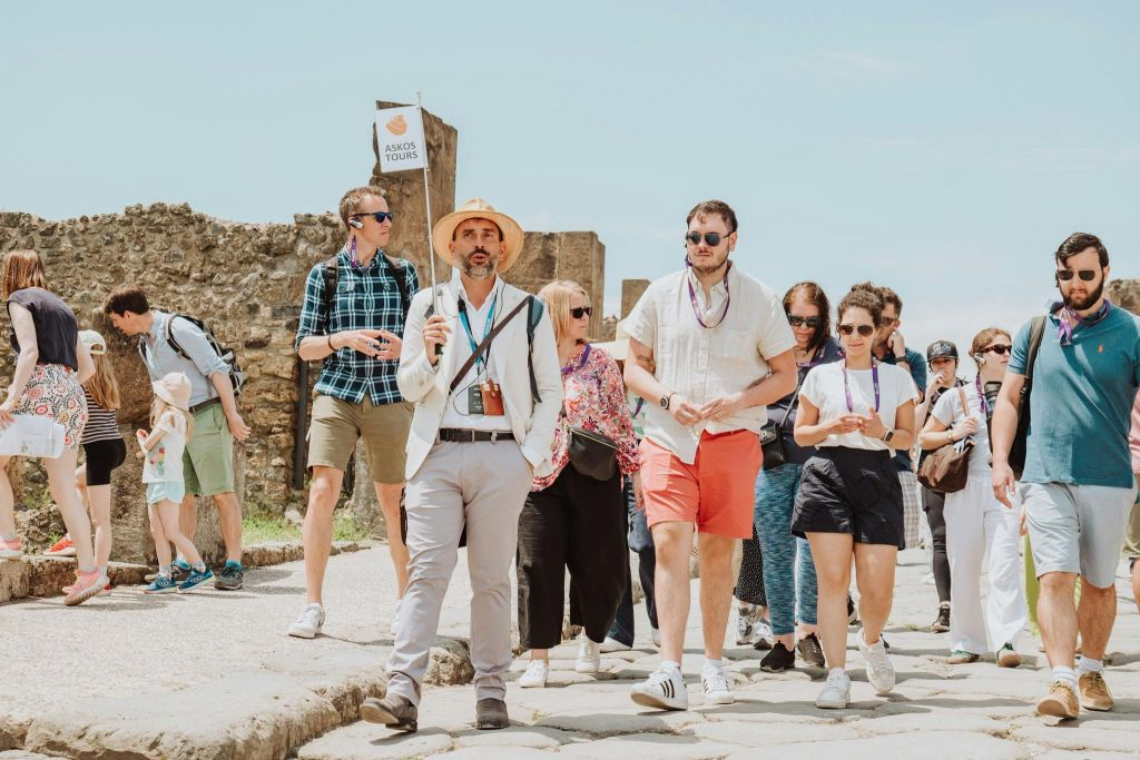 Pompeii & Herculaneum: Skip The Line Ticket + Guided Day Trip from Naples
