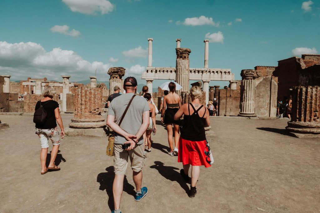 Pompeii & Herculaneum: Skip The Line Ticket + Guided Day Trip from Naples