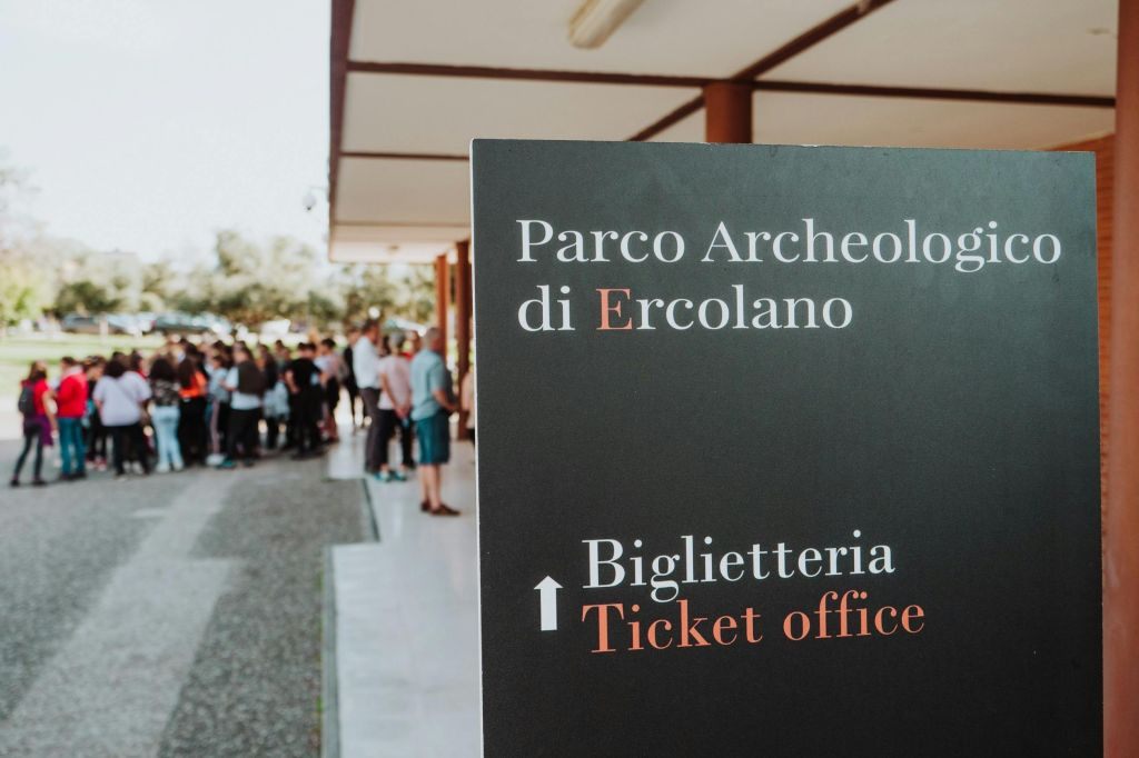 Pompeii & Herculaneum: Skip The Line Ticket + Guided Day Trip from Naples