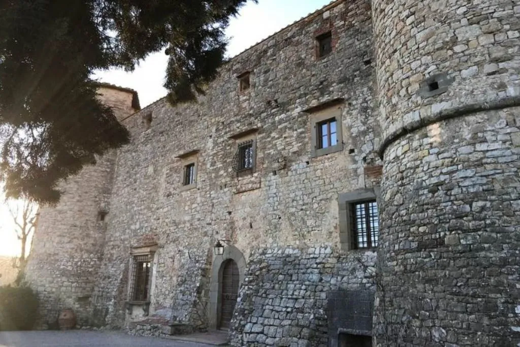 Chianti & Castles: Day Trip from San Gimignano + Wine Tasting