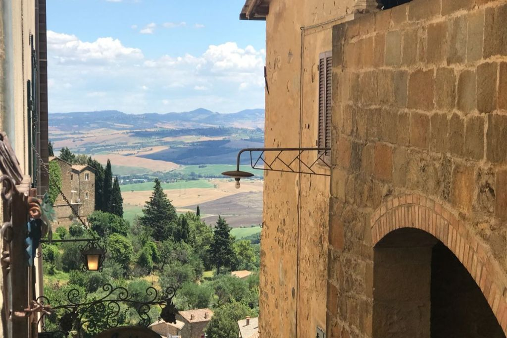 Chianti Vineyard and Castle Tour with Wine Tasting
