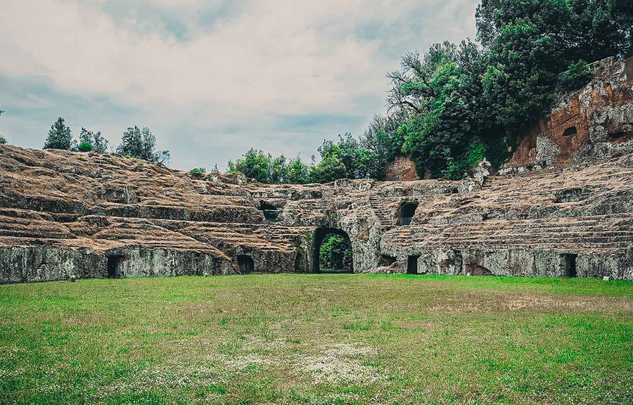 Sutri Pass