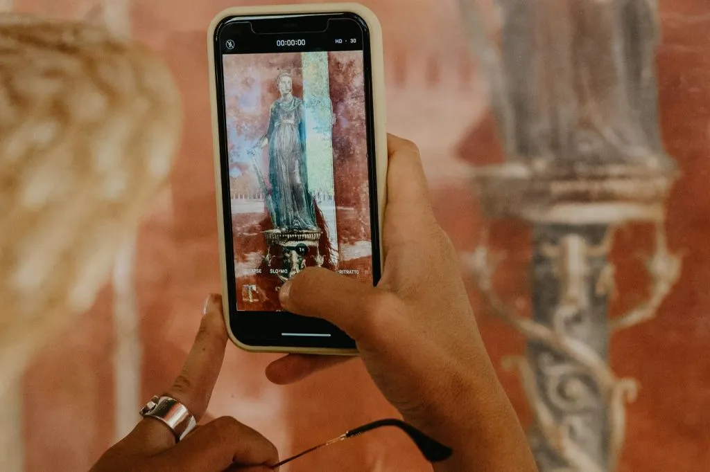 Pompeii: Guided Tour + Roundtrip by Train from Naples