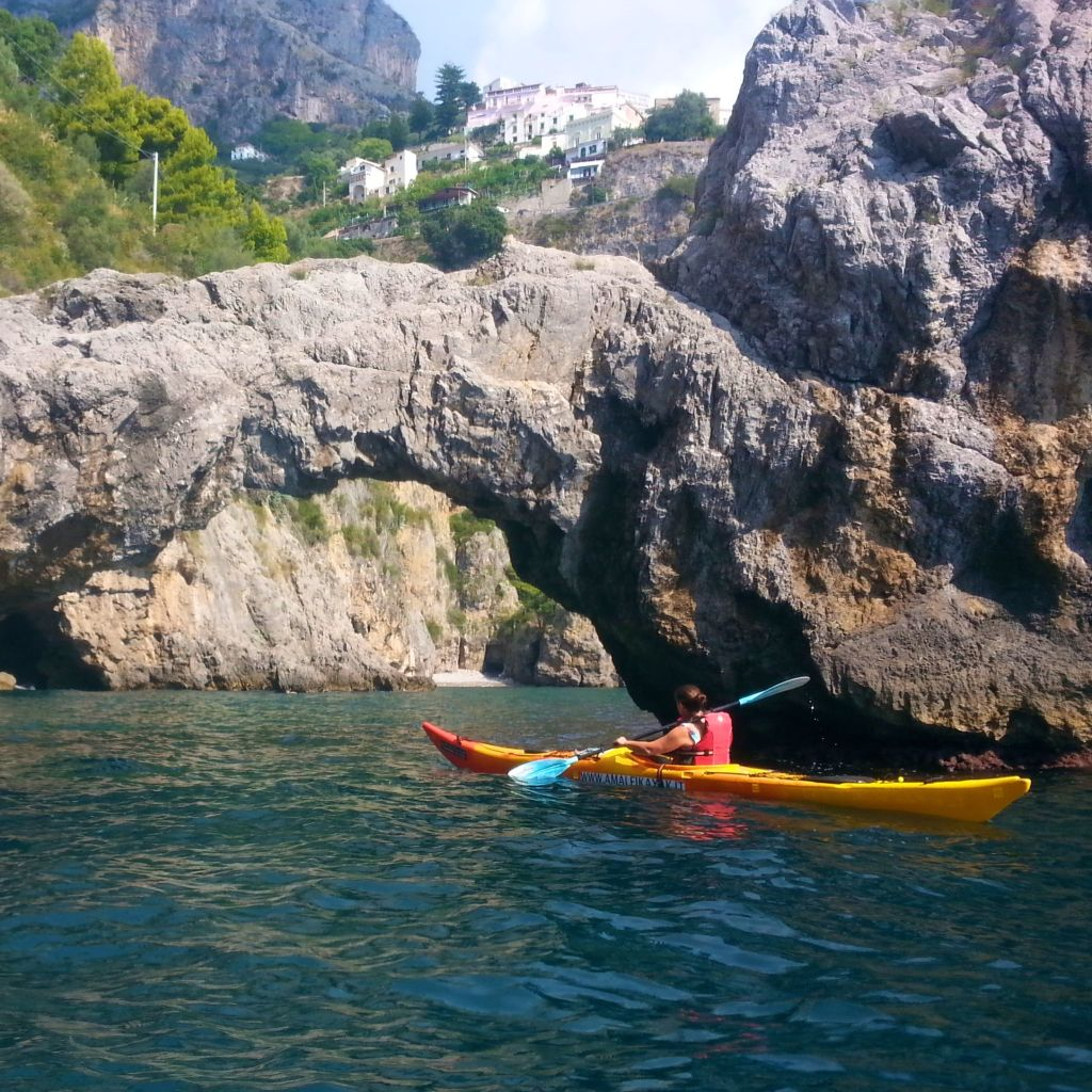 Excursion de 3 heures en kayak sur la côte amalfitaine
